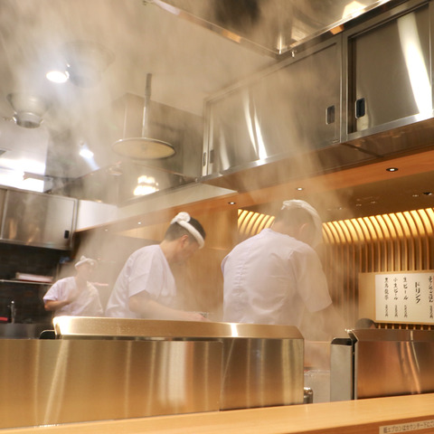 福岡空港「つじ田」ラーメン滑走路