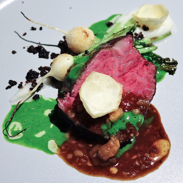 「イノベーティブ・フレンチ ワタハン」福岡市白金に開業レポート