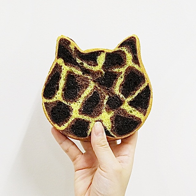 博多マルイ「ねこねこ食パン ヒョウ」