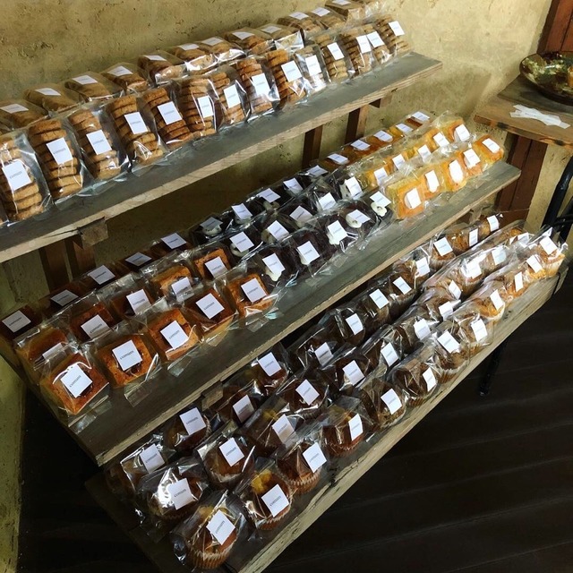 沖縄の器と焼き菓子展 YACHIMOON×comum_07