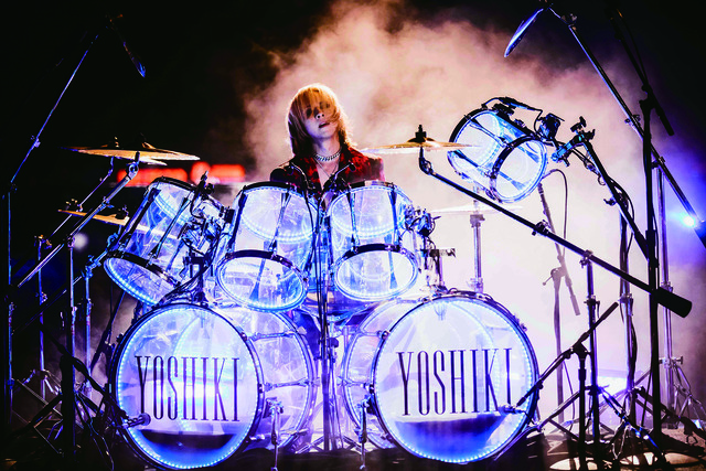 映画『YOSHIKI:UNDER THE SKY』画像