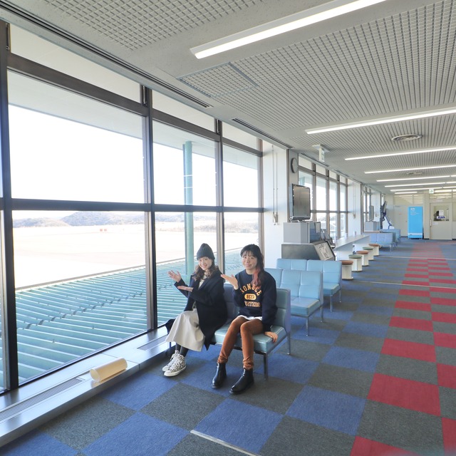 ORC福岡-対馬便で行く女子旅。対馬やまねこ空港搭乗待合室。