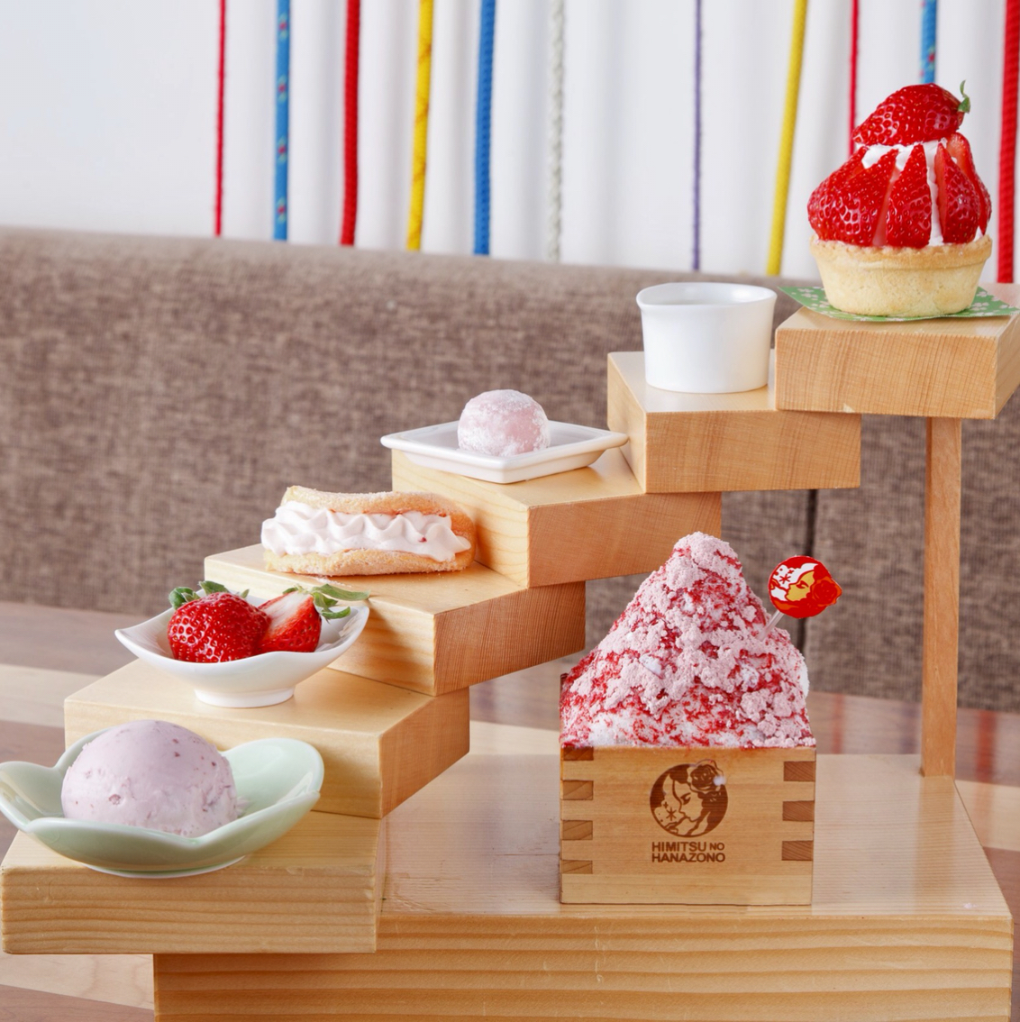 大名 ヒミツノハナゾノ に プレミアムあまおうタワー 登場 Kiwami抹茶タワー に続くスイーツタワー第2弾 フクオカーノ