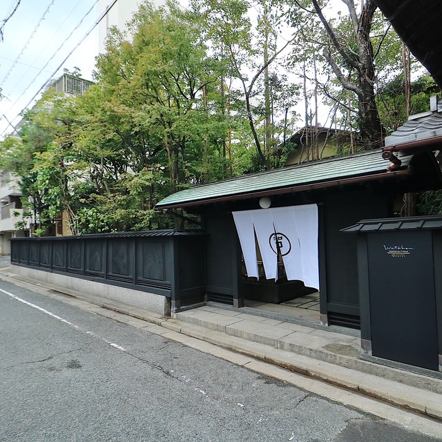 「イノベーティブ・フレンチ ワタハン」福岡市白金に開業レポート