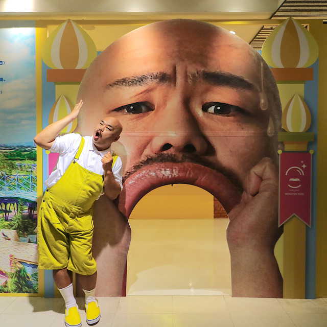 クロちゃんが福岡パルコ『クロちゃんのモンスターパーク』に来場