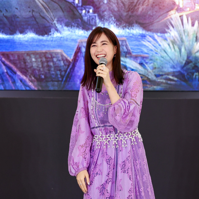 生田絵梨花さんがららぽーと福岡の映画『ウィッシュ』イベントに登壇
