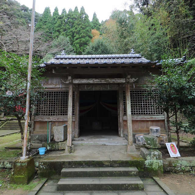 熊本県天草市の崎津集落に「崎津諏訪神社」