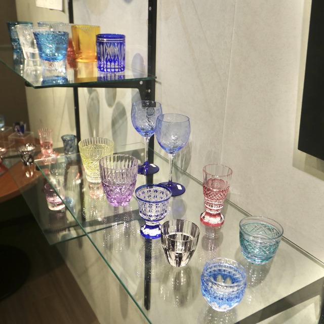 「夏のガラス祭り 切子モダニズム展」福岡大名の月みちるBAR 2022年