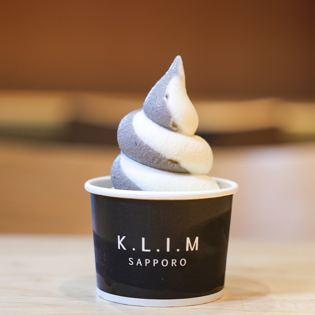 SUSHI ROLL HUG 福岡空港店（スシロール ハグ）