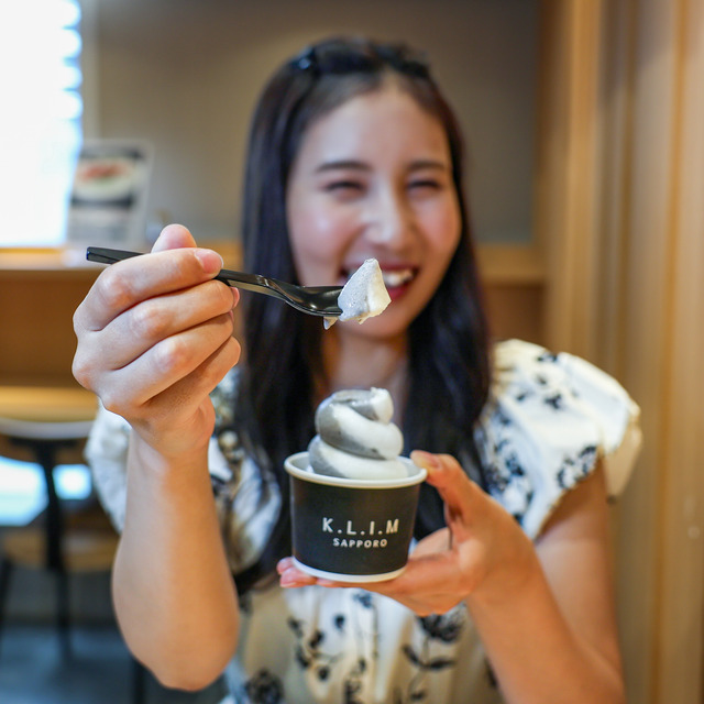 SUSHI ROLL HUG 福岡空港店（スシロール ハグ）