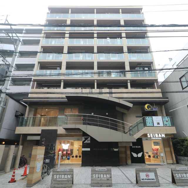 「夏のガラス祭り 切子モダニズム展」福岡大名の月みちるBAR 2022年