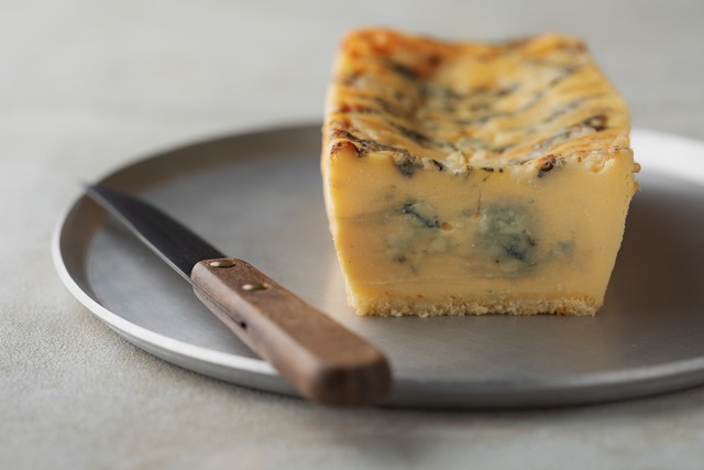 生ブルーチーズケーキ専門店「AO 青」福岡