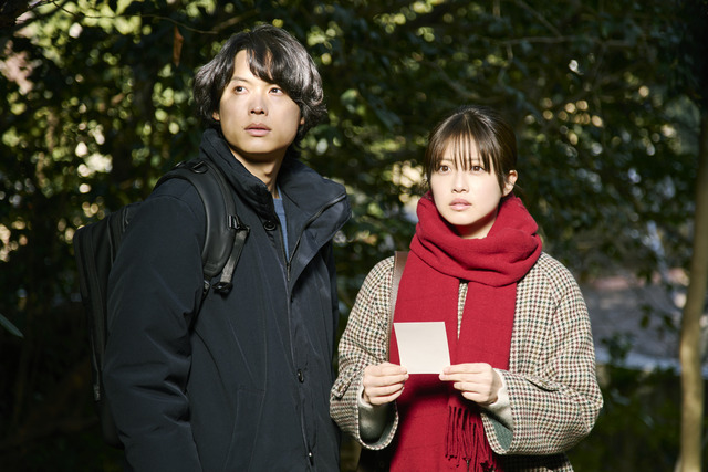 映画『白鳥とコウモリ』。東野圭吾氏の新たな最高傑作が、松村北斗さん（SixTONES）と今田美桜さんのW主演により実写映画化。
