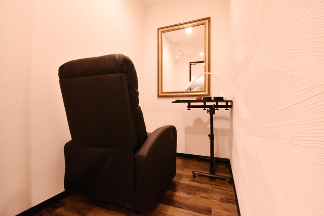 福岡天神のMen'sセルフ脱毛サロン「Mr.（ミスター）」