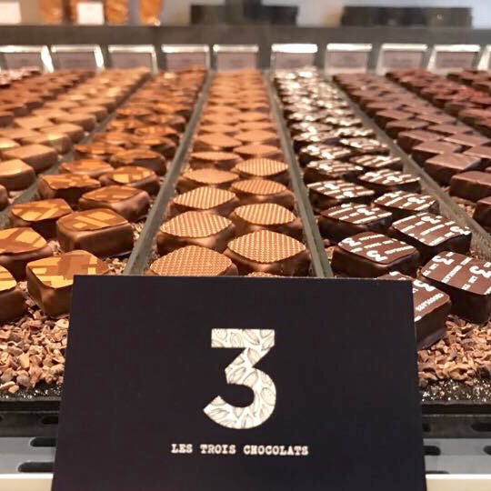 博多「チョコレートショップ」パリ店の商品はフランス向けに ...