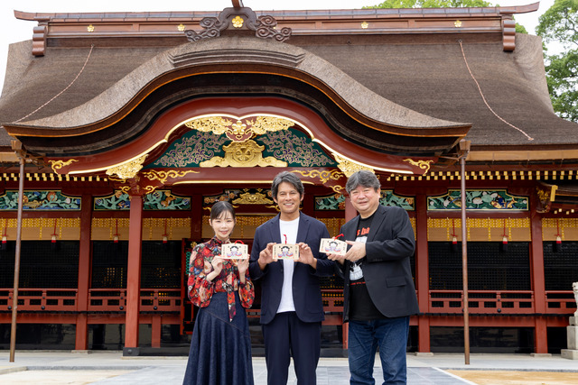 織田裕二、趣里、本広克行監督が福岡・太宰府天満宮で踊るヒット祈願