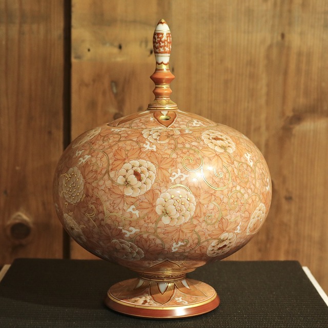 ホテルカルティア太宰府「赤絵細描・米久和彦作陶展」