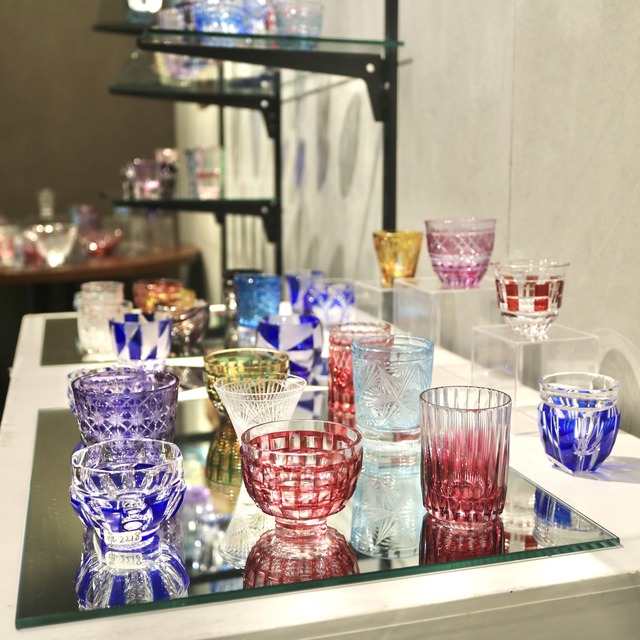 「夏のガラス祭り 切子モダニズム展」福岡大名の月みちるBAR 2022年
