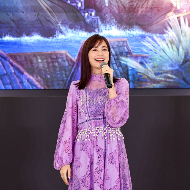 生田絵梨花さんがららぽーと福岡の映画『ウィッシュ』イベントに登壇