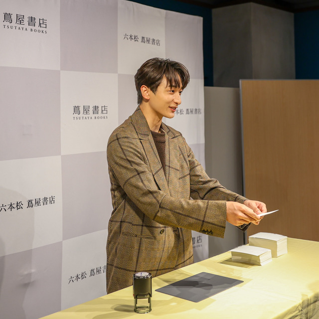 小関裕太『Y』福岡 六本松 蔦屋書店