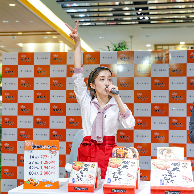 梅田彩佳さんが博多マイングで博多風美庵のトークショーに登壇
