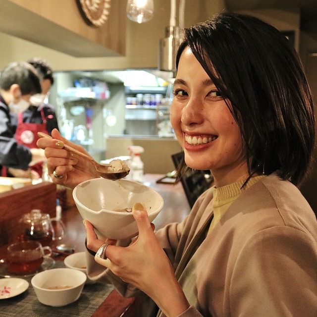 薬膳ブイヨン鍋酒場「食労寿(クロス)」福岡・薬院