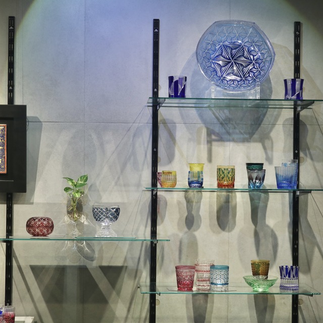 「夏のガラス祭り 切子モダニズム展」福岡大名の月みちるBAR 2022年