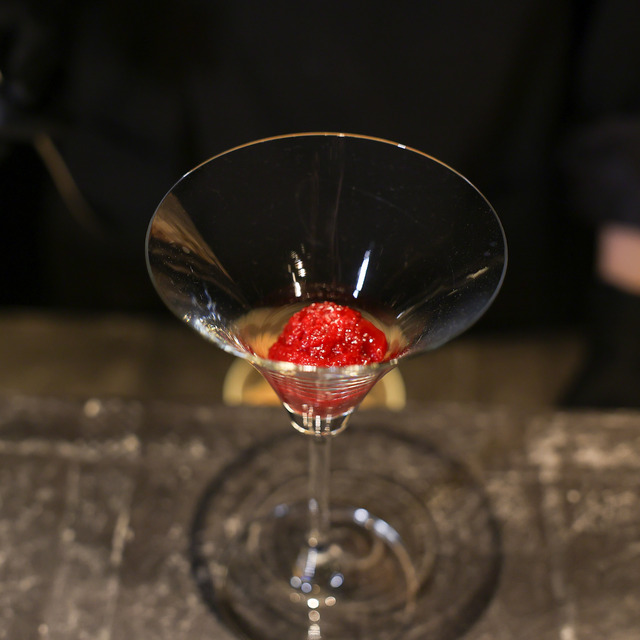 イチゴの花畑パフェ Remake easy博多天神