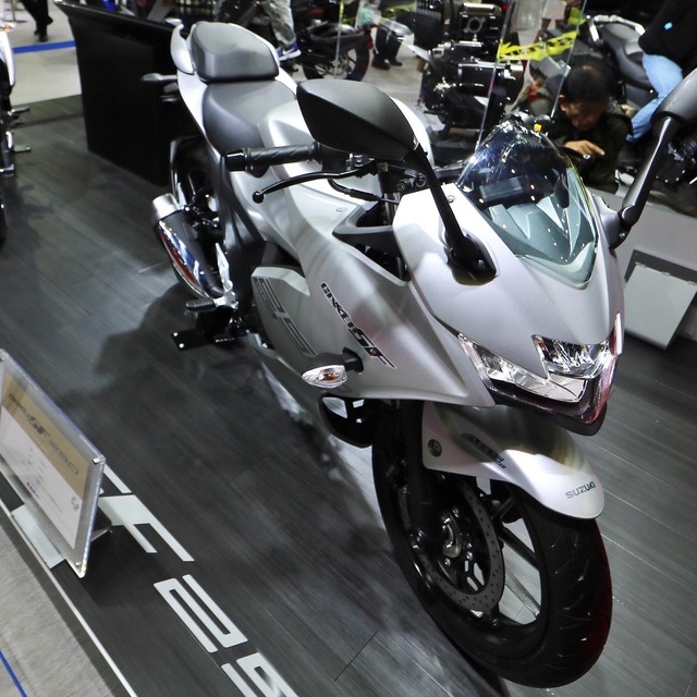 福岡モーターショー2019_スズキ