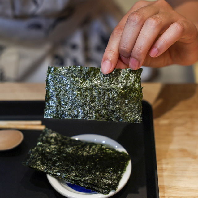 SUSHI ROLL HUG 福岡空港店（スシロール ハグ）