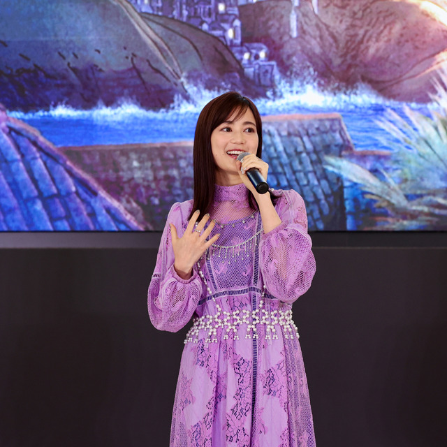 生田絵梨花さんがららぽーと福岡の映画『ウィッシュ』イベントに登壇