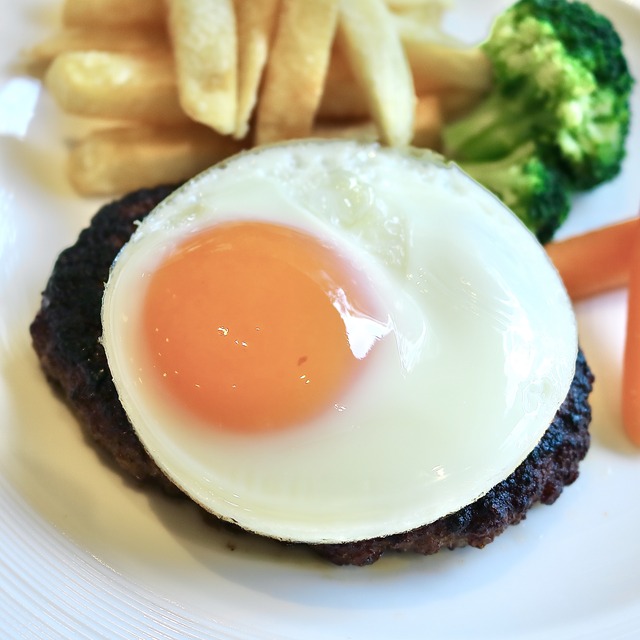 西鉄グランドホテル「グランカフェ」自家製ハンバーグステーキ