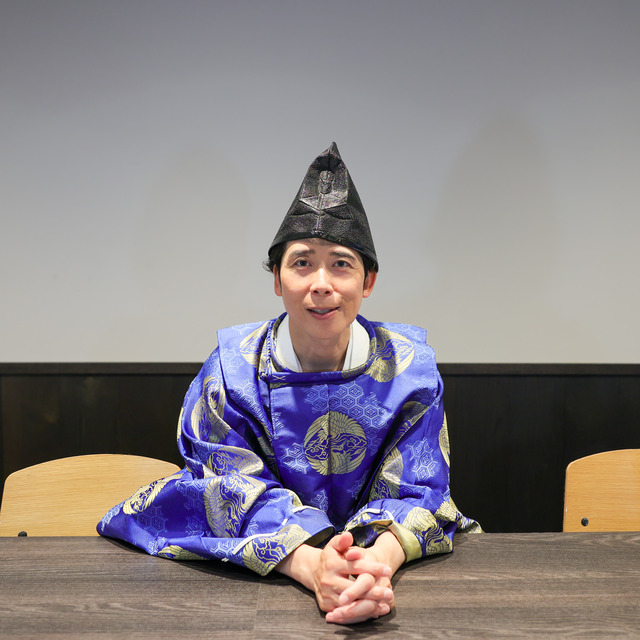 パラシュート部隊 矢野ぺぺさん“ぺぺ大明神”降臨初日にインタビュー。