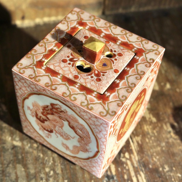 ホテルカルティア太宰府「赤絵細描・米久和彦作陶展」