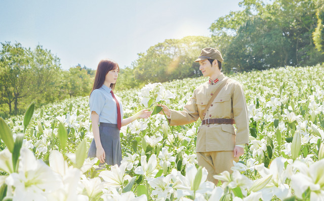 映画「あの花が咲く丘で、君とまた出会えたら。」メインビジュアル