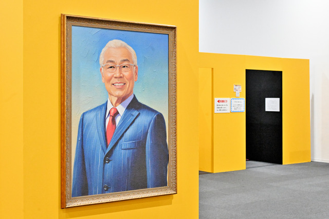 見つめてくる巨匠たち（オール巨人）