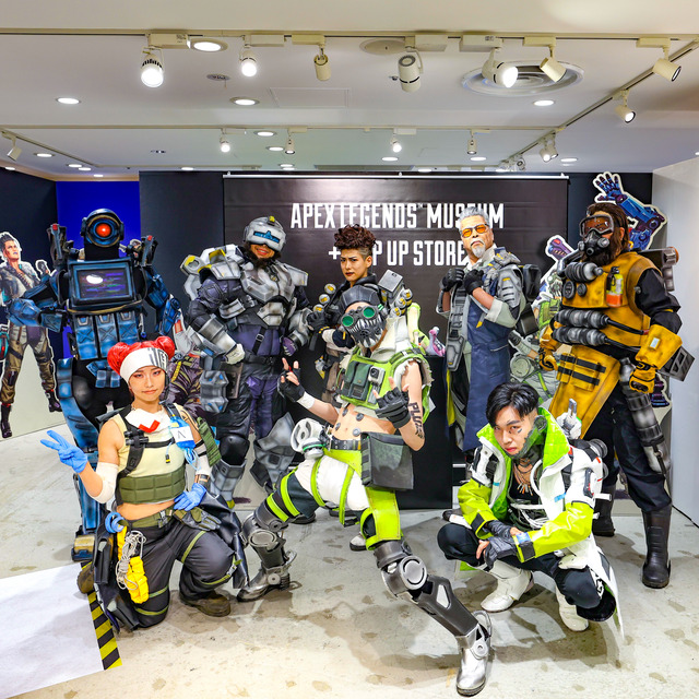 エーペックスレジェンズのコスプレイヤー