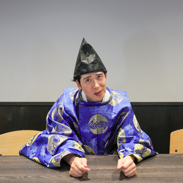 パラシュート部隊 矢野ぺぺさん“ぺぺ大明神”降臨初日にインタビュー。