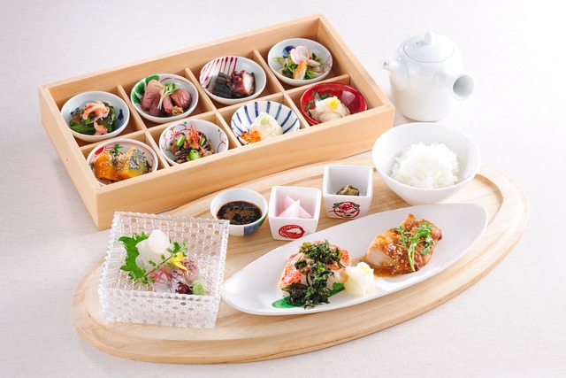 「KITTE博多 バリトク!グルメくじ」菜な