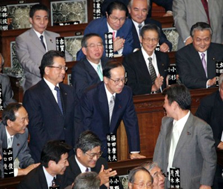 福田康夫 首相のネクタイの締め方 ネクタイの巻き方