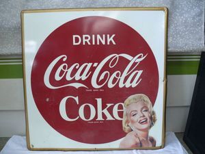 マリリンモンロー ってコカコーラ好きだったの？(ﾟoﾟ