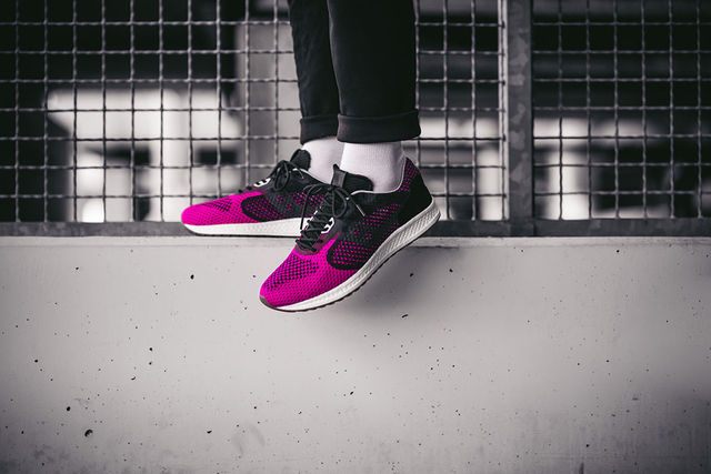 solebox-x-Saucony-Shadow-5000-EVR-Pink-Devil-9