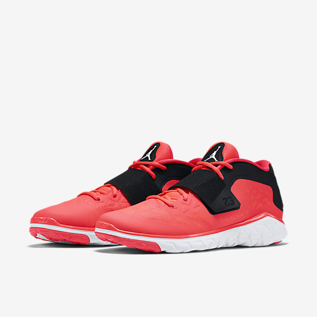 JORDAN-FLIGHT-FLEX-TRAINER-2-768911_623_E_PREM