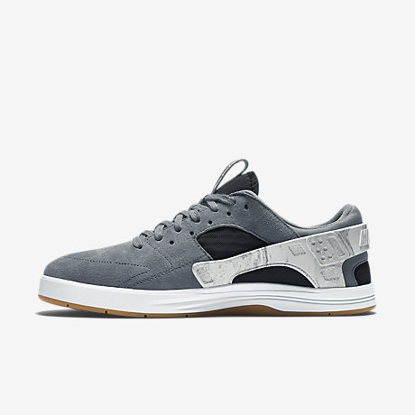 NIKE-ERIC-KOSTON-HUARACHE-705192_002_C_PREM