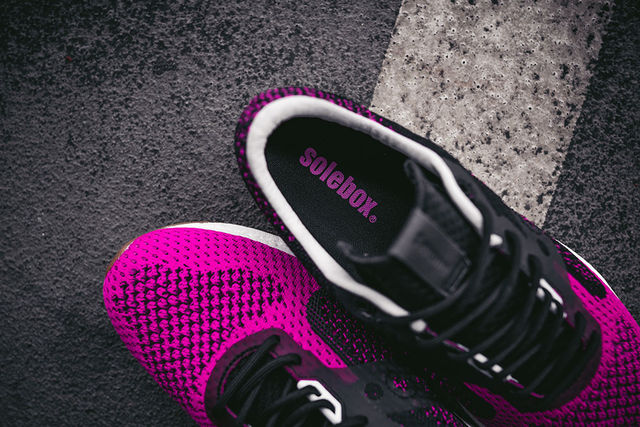 solebox-x-Saucony-Shadow-5000-EVR-Pink-Devil-3 (1)