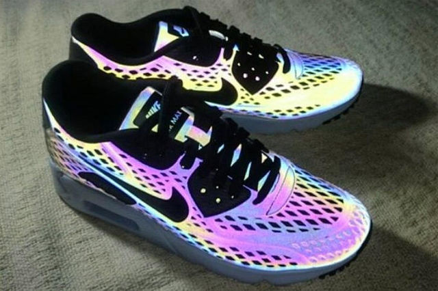 holographic-nike-air-max-09