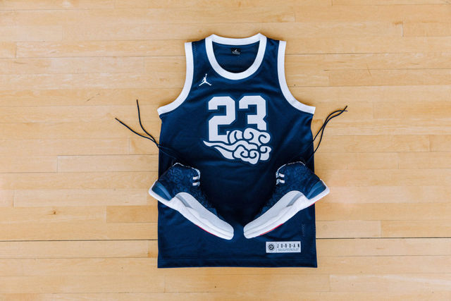 ジョーダン初来日をトリビュートしたエア ジョーダン12 インターナショナル フライト Air Jordan Xii International Flight Bv8016 445 が9 8 発売 Japanican