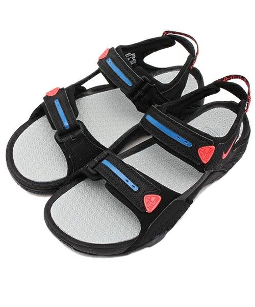 nike acg santiam