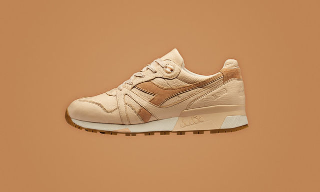 A_MA_MANIRE_DIADORA_N9000_PEACHE_PACK