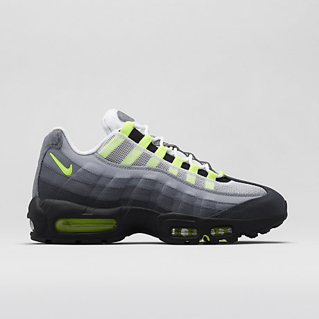 NIKE-AIR-MAX-95-V-SP-747137_170_A_PREM